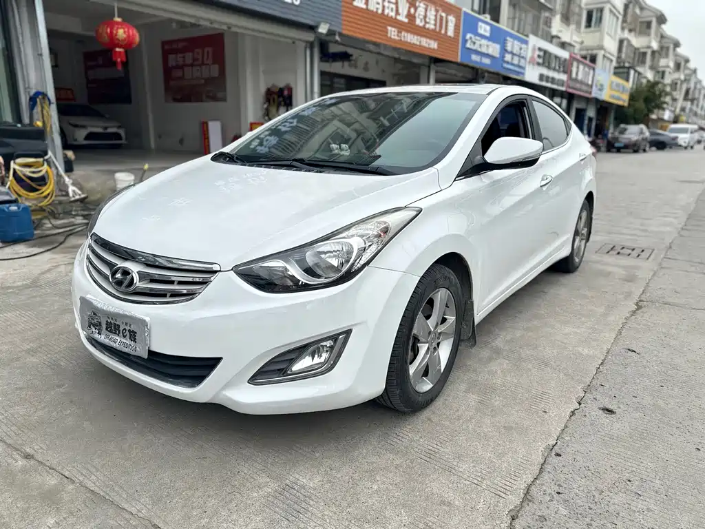 Hyundai Elantra Langdong 2014
