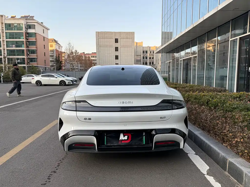 XIAOMI CAR XIAOMI SU7
