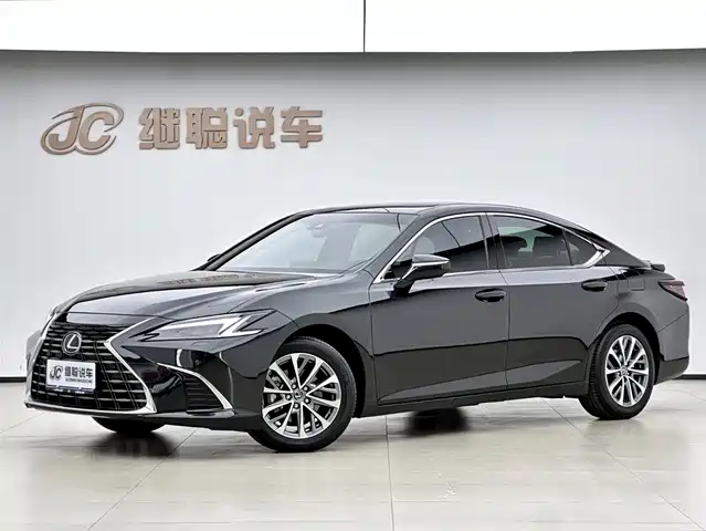 LEXUS ES 2025