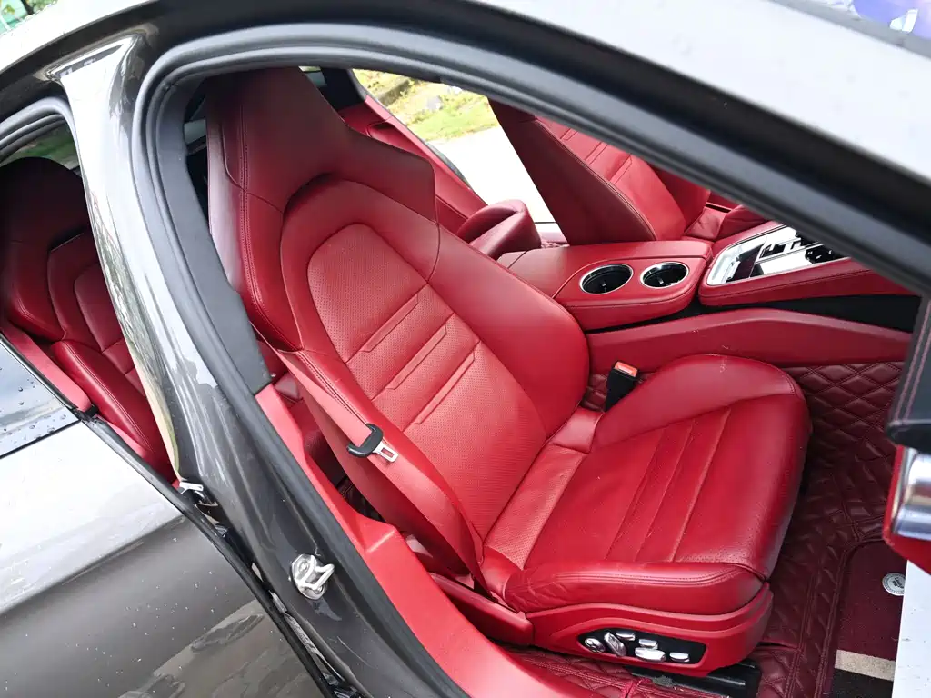 Porsche Panamera — миниатюра 12
