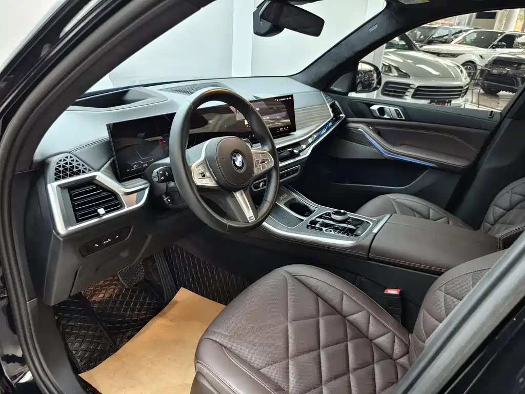 BMW X5 2023 xDrive 40Li M Sport