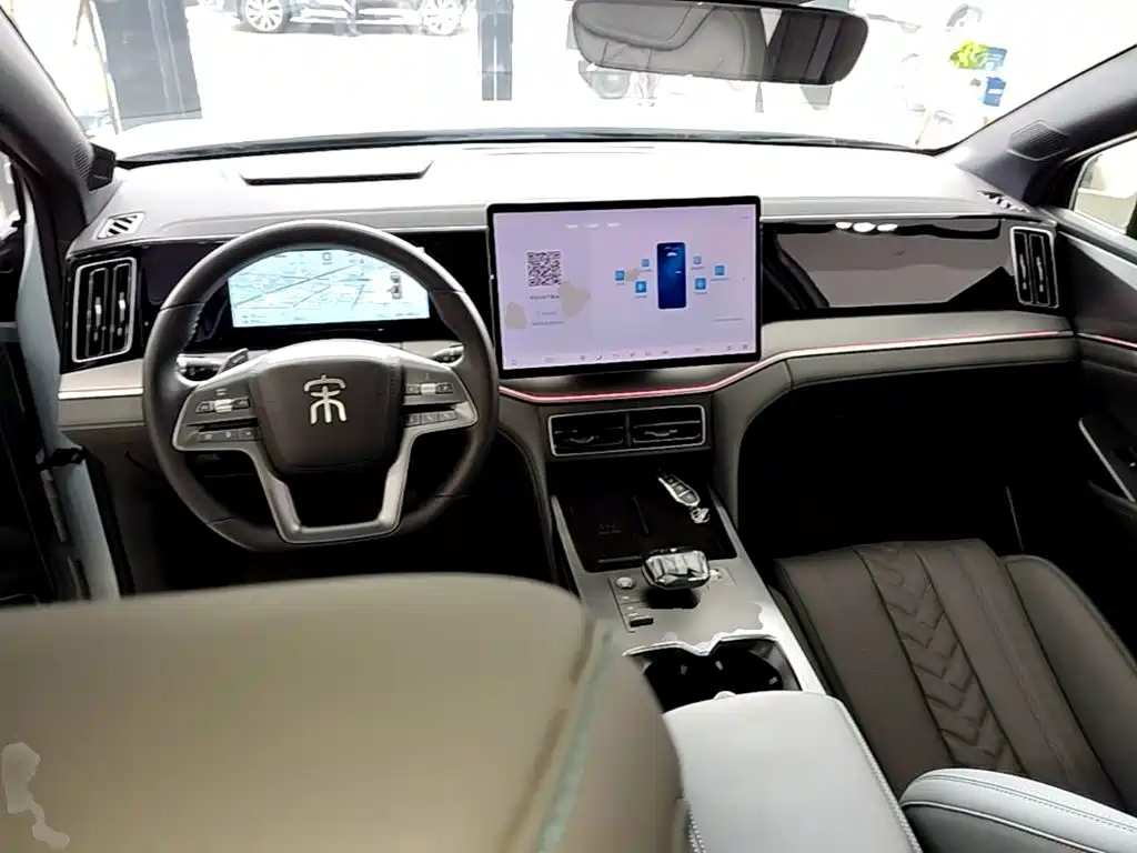 BYD L DM-i — миниатюра 10