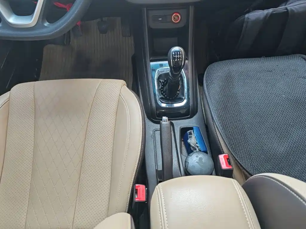 Baojun 310W — миниатюра 14