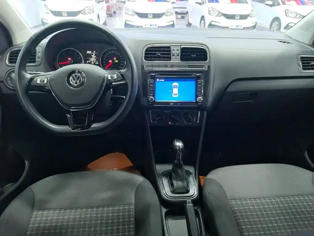 Volkswagen Polo — миниатюра 10