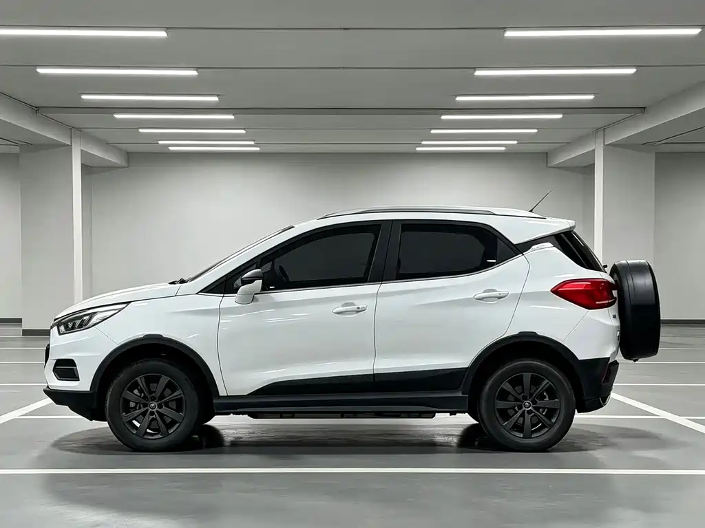 BYD Yuan EV — миниатюра 7