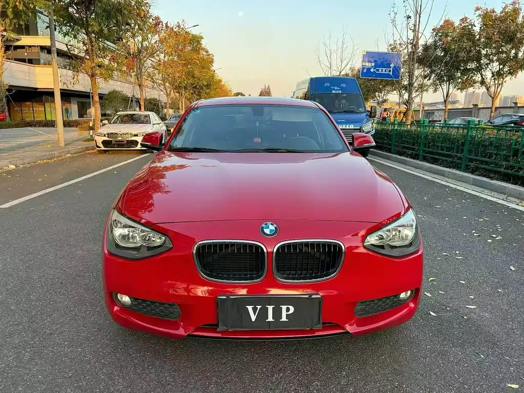BMW 1 Series (Import) — миниатюра 2