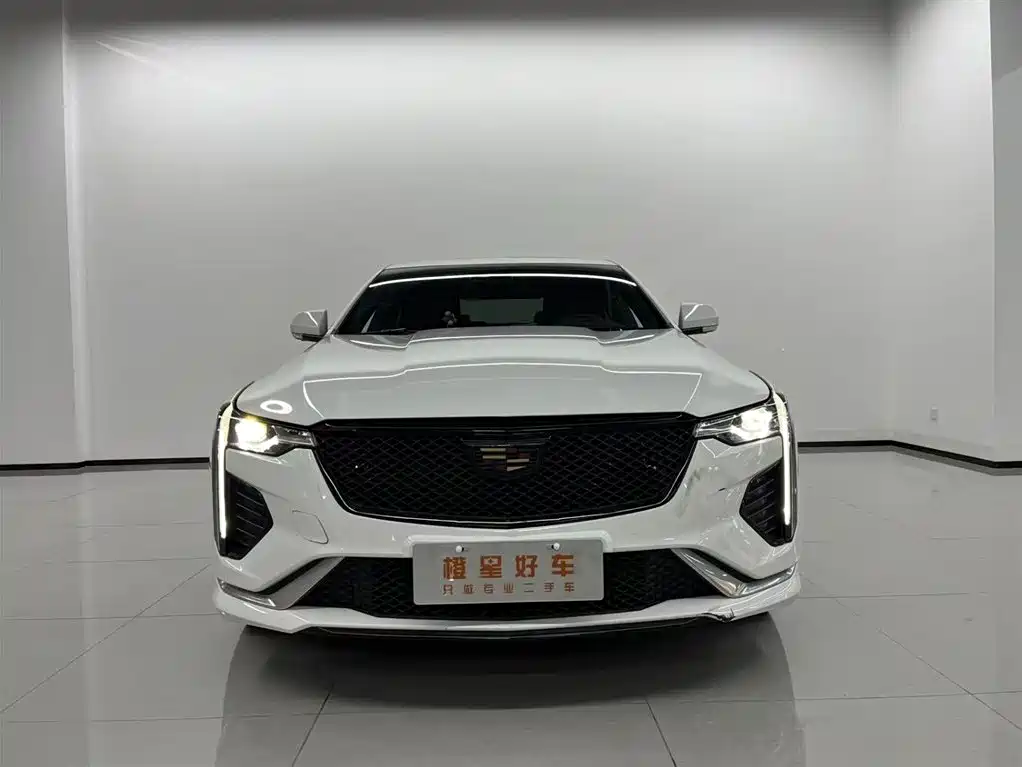 Cadillac CT4 — миниатюра 2