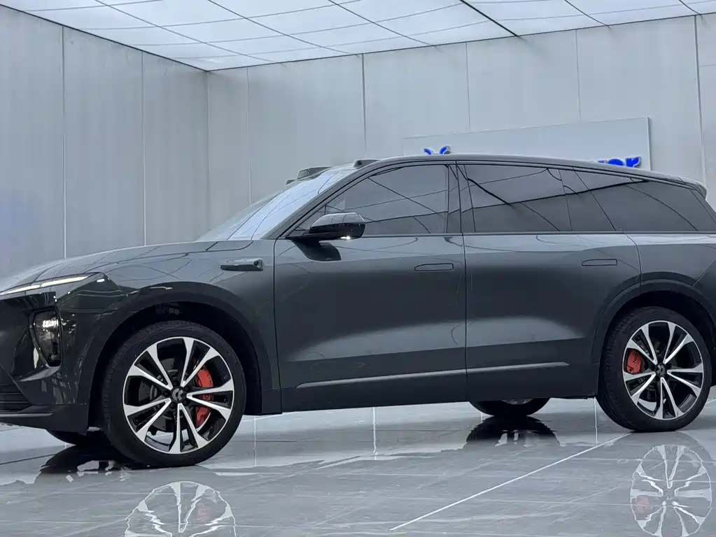 NIO ES8 2023 100kWh Executive