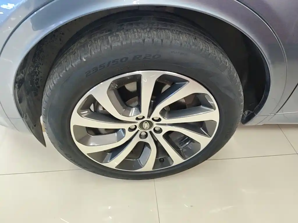 Land Rover Discovery Sport — миниатюра 23