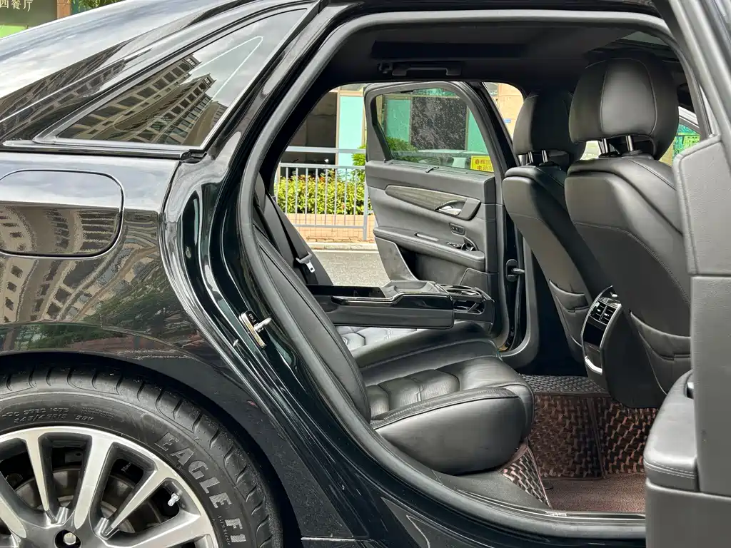 Cadillac CT6 — миниатюра 13