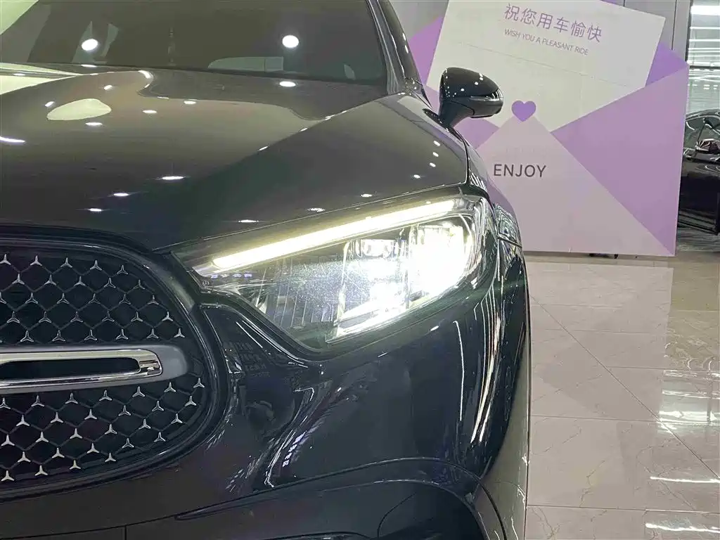Mercedes-Benz GLC 2024 GLC 300 L 4MATIC 5 мест