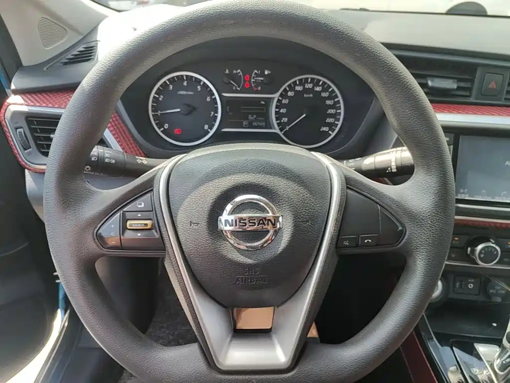 Nissan Bluebird — миниатюра 11