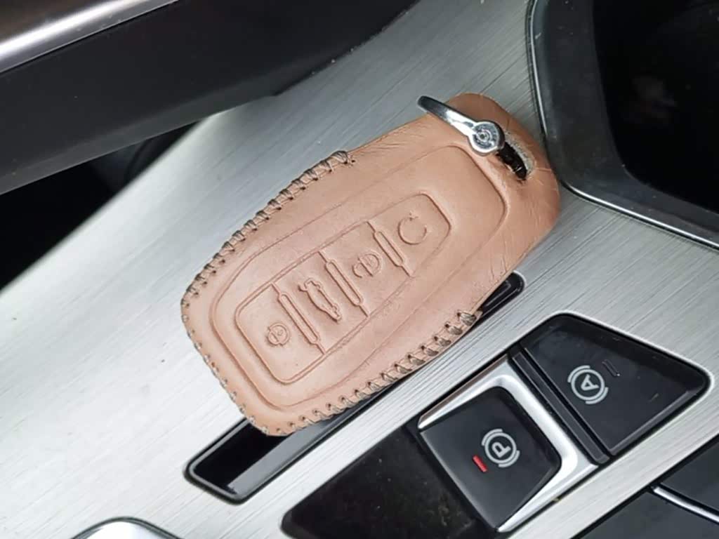 Geely Binyue 1.4 л 2022 г. Белый, пробег 19500 км