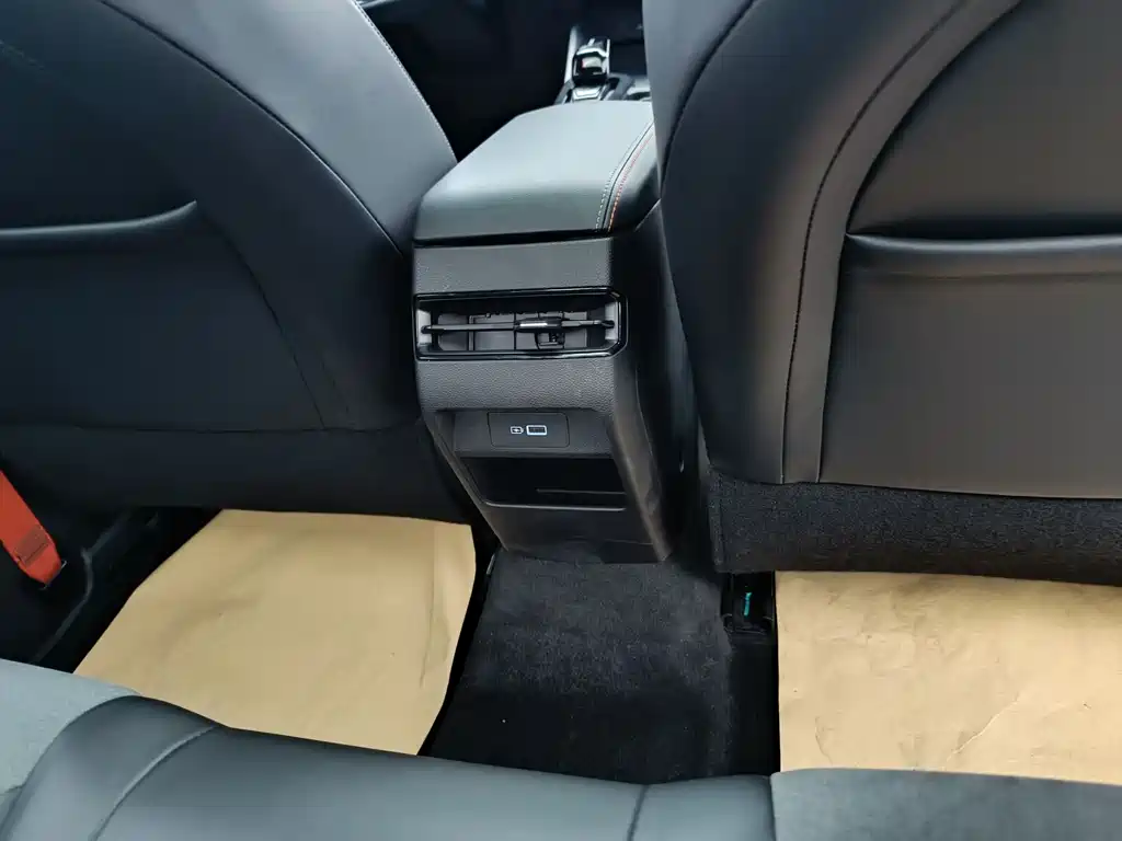 GEELY AUTOMOBILE BINRUI