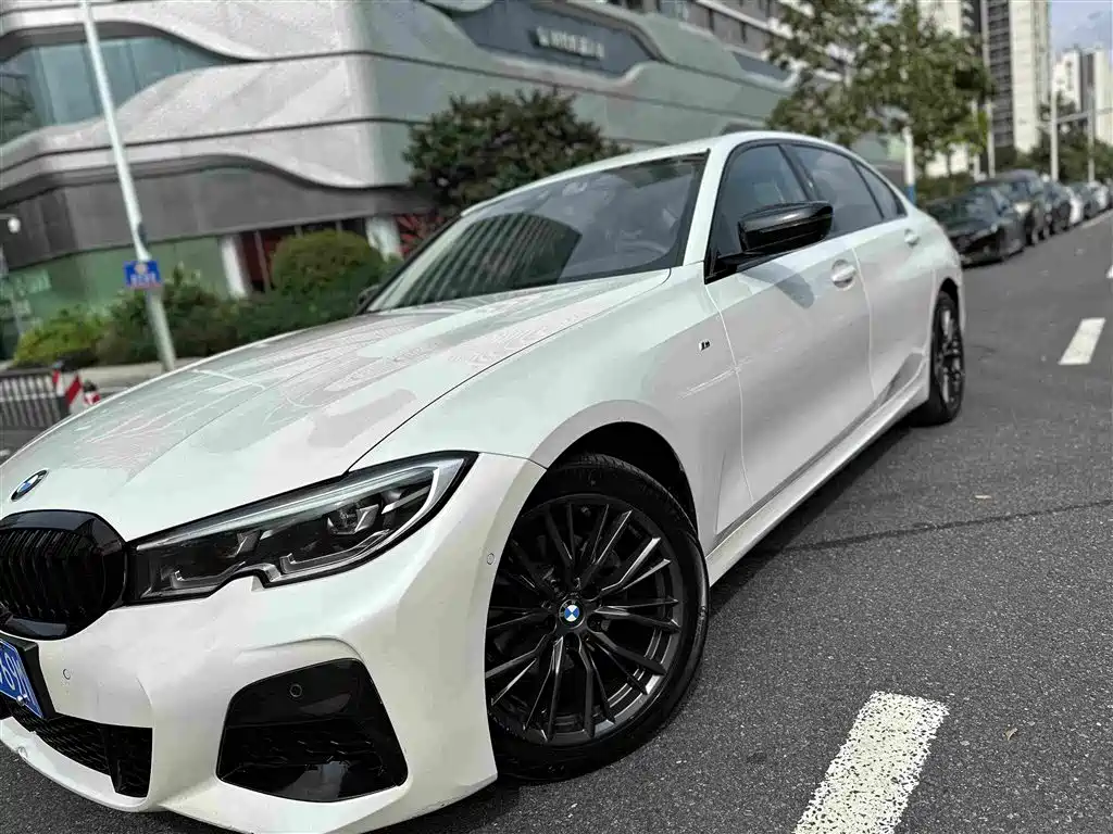 BMW 3 Series — миниатюра 11