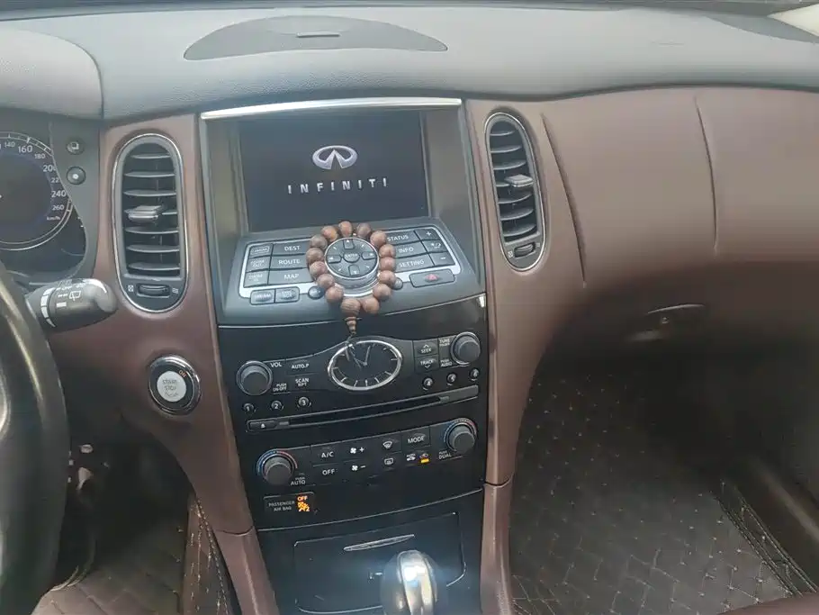 INFINITI QX50
