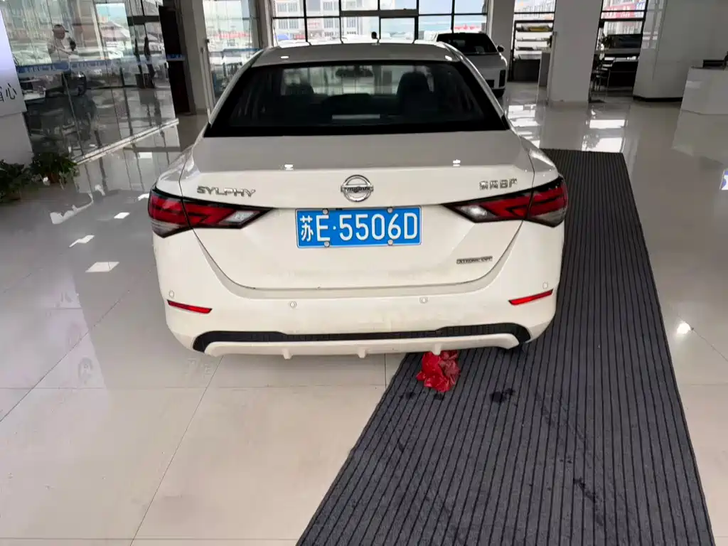 Nissan Sylphy — миниатюра 6