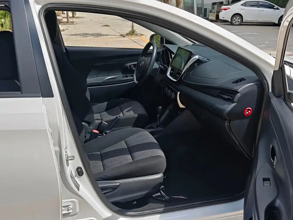 Toyota Vios FS — миниатюра 8