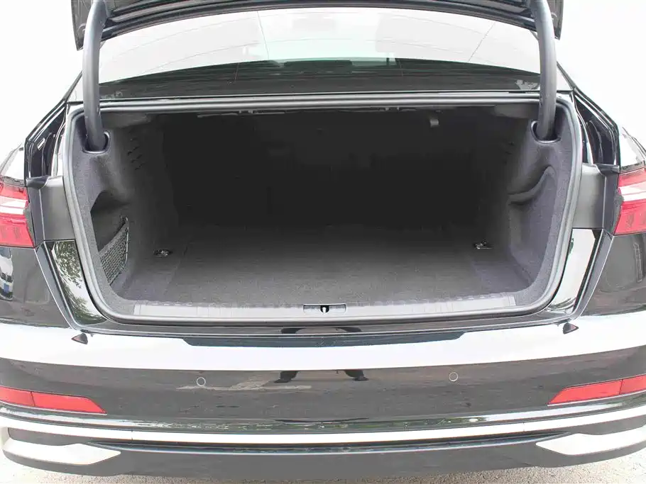 Audi A6L — миниатюра 17