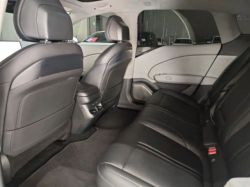 ZEEKR EXTREME KRYPTON 007