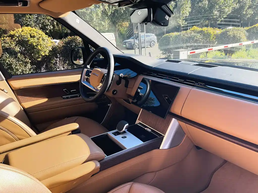 Land Rover Range Rover — миниатюра 9