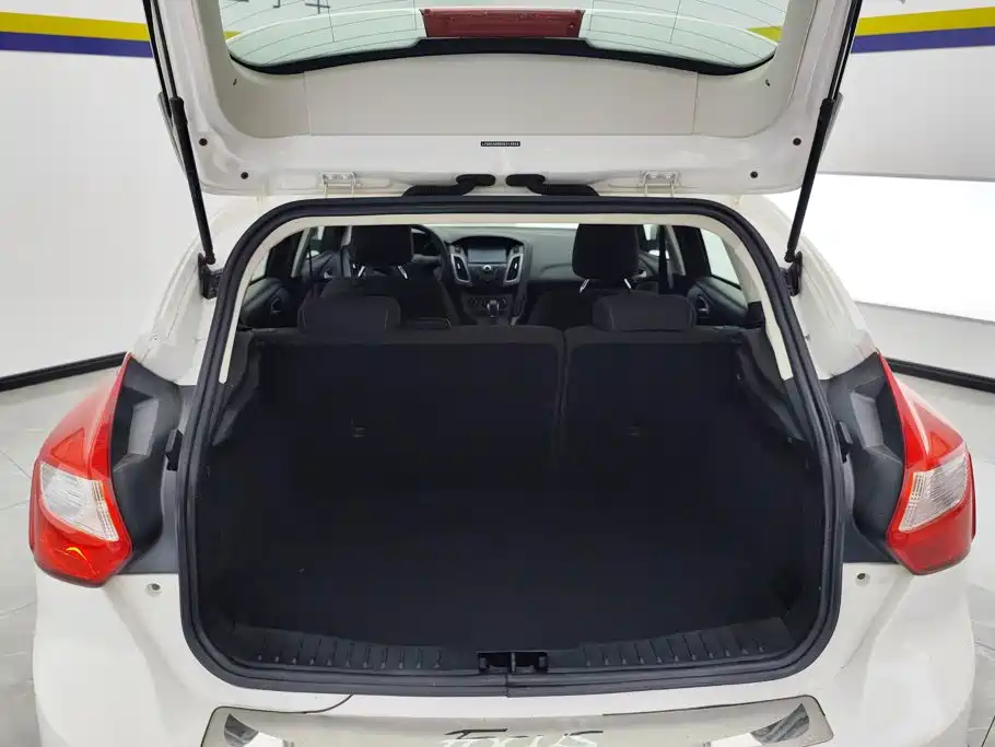 Ford Focus — миниатюра 4