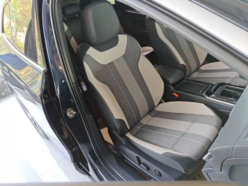 Volkswagen ID.4 Crozz — миниатюра 25