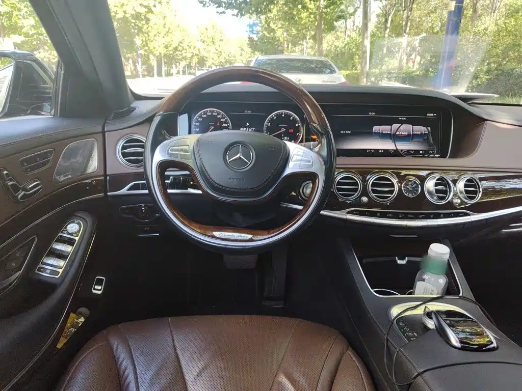 Mercedes-Benz S-Class — миниатюра 6