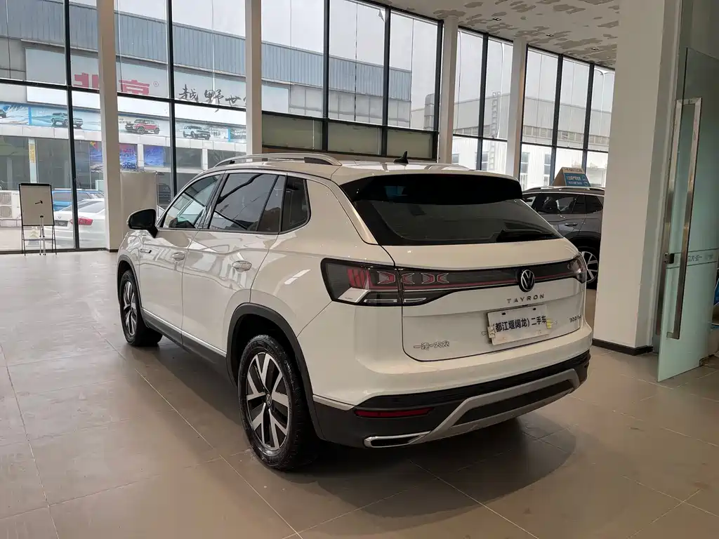 Volkswagen Tayron 2023 300TSI Luxury Plus