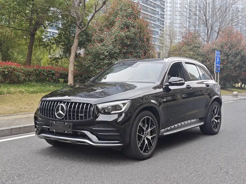 Mercedes-Benz GLC AMG 2020