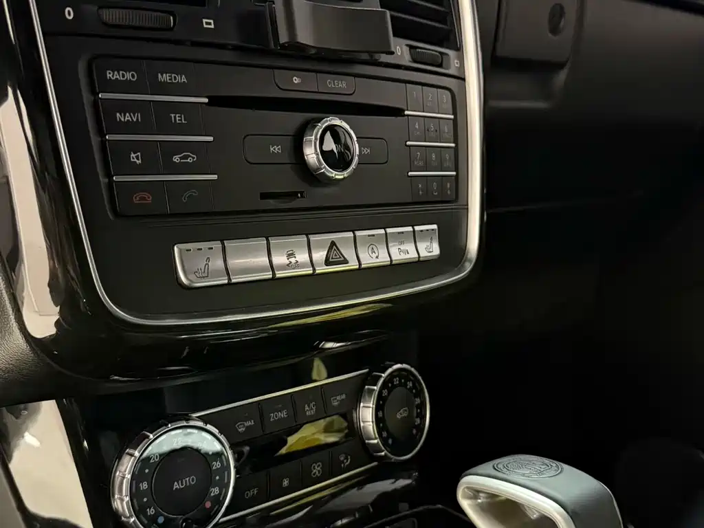 Mercedes-Benz G-Class — миниатюра 10