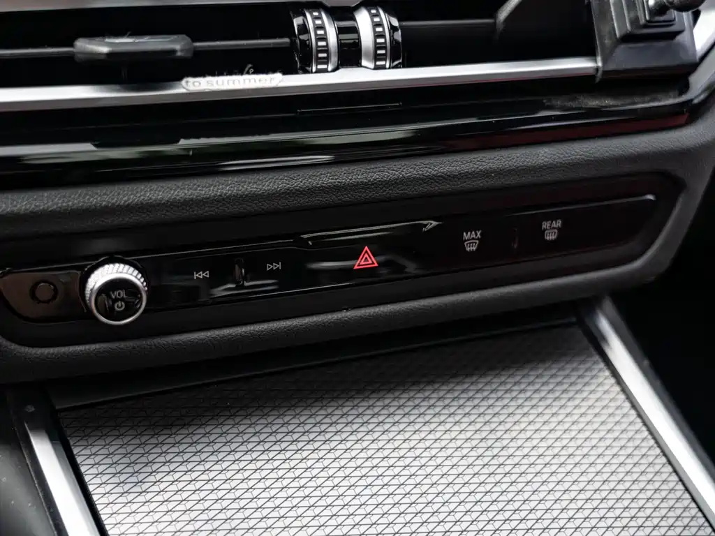 BMW 3 Series — миниатюра 25