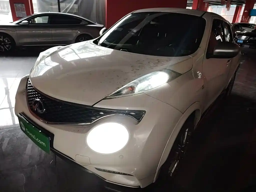 Infiniti ESQ — миниатюра 2
