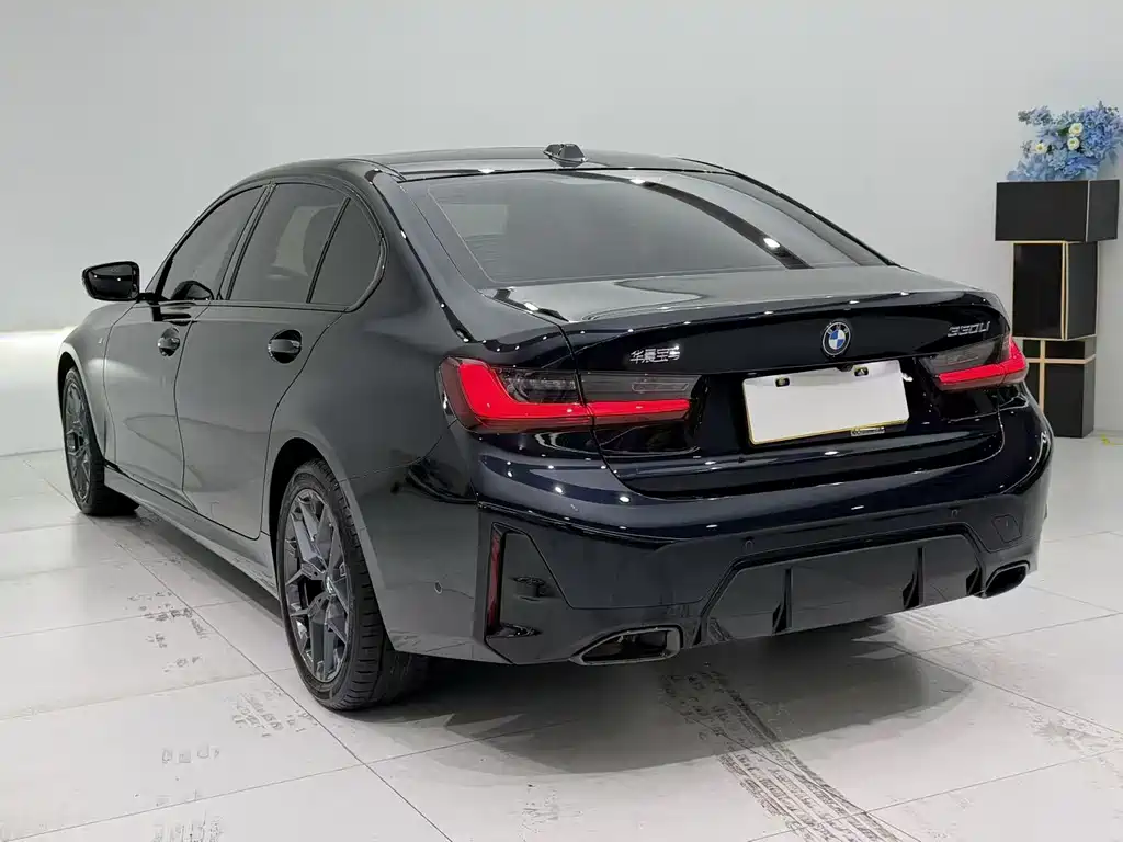 BMW 3 Series 3 2025 330Li M Sport