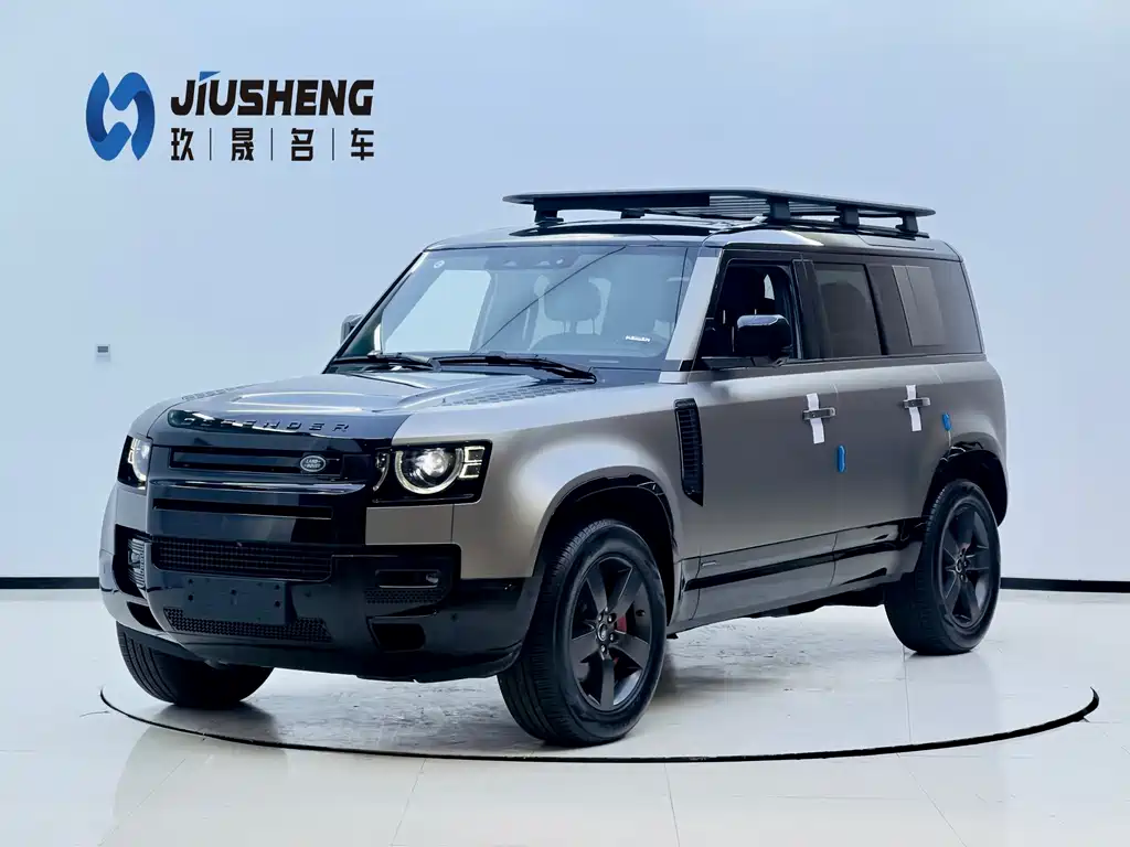 Land Rover Defender 2024
