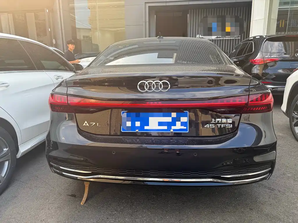 Audi A7L 2024 45TFSI S-line