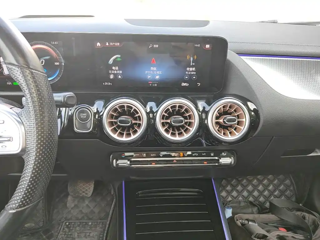 Mercedes-Benz EQA — миниатюра 13