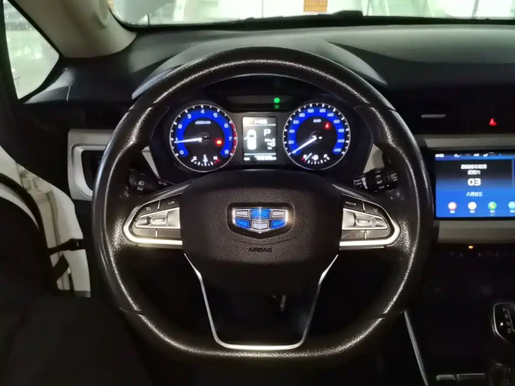 Geely Vision X3 — миниатюра 11