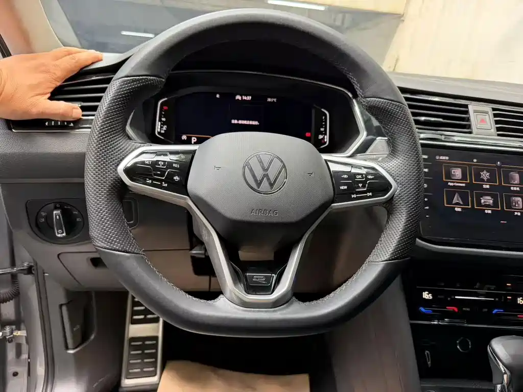 Volkswagen Tiguan X — миниатюра 6