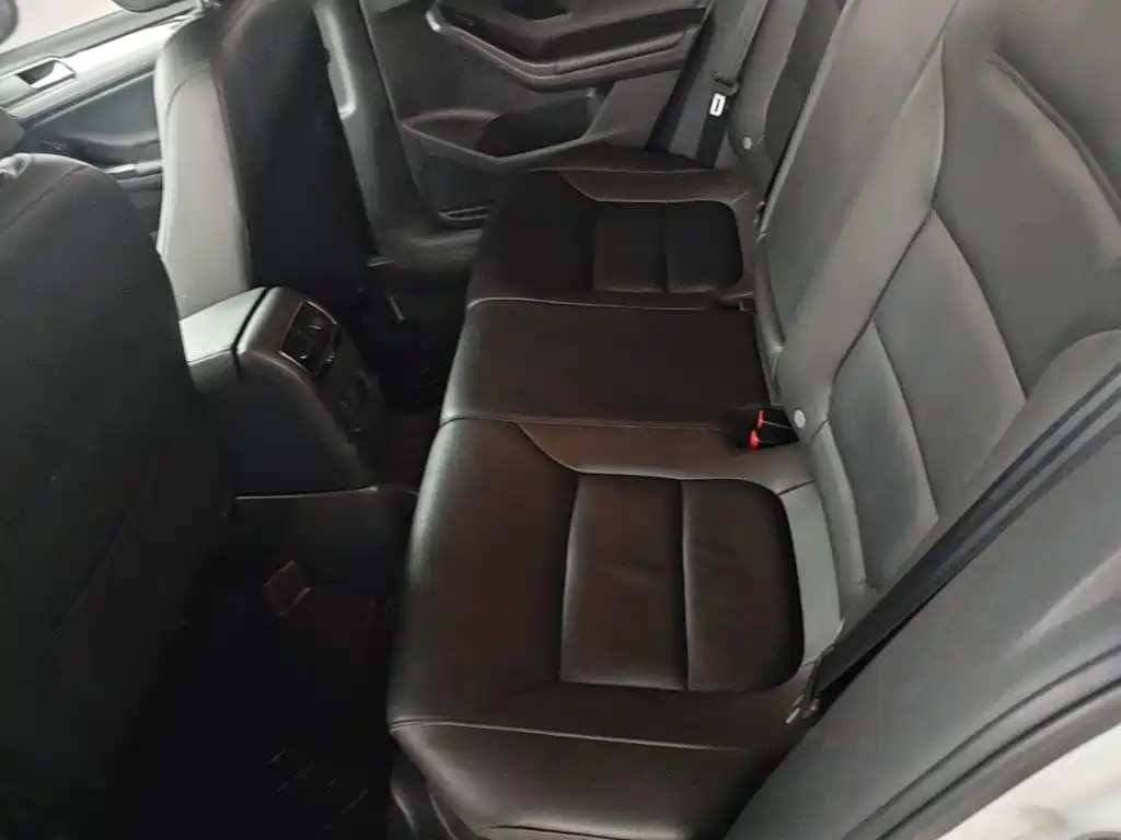 Volkswagen Sagitar — миниатюра 17