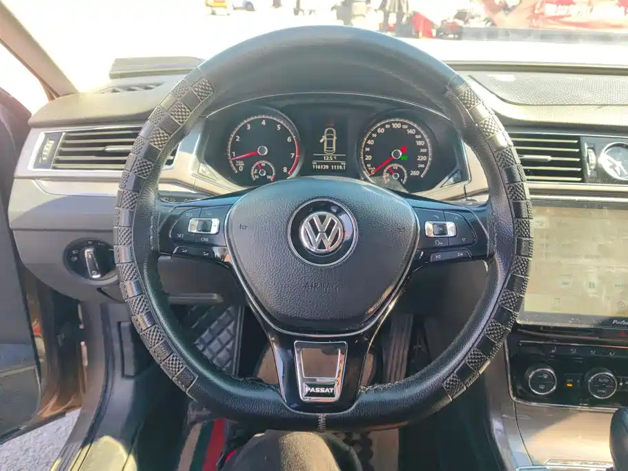 Volkswagen Passat — миниатюра 15
