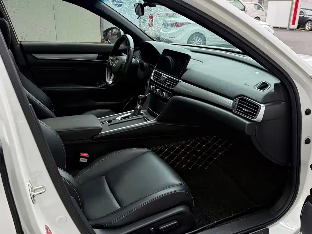 Honda Inspire — миниатюра 6