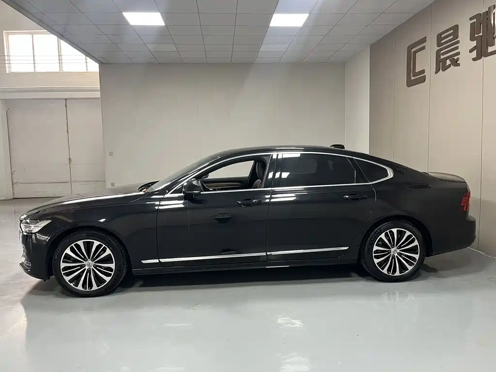 Volvo S90 — миниатюра 7
