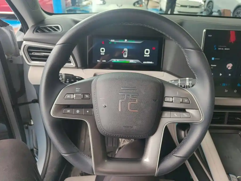 BYD Yuan UP — миниатюра 11