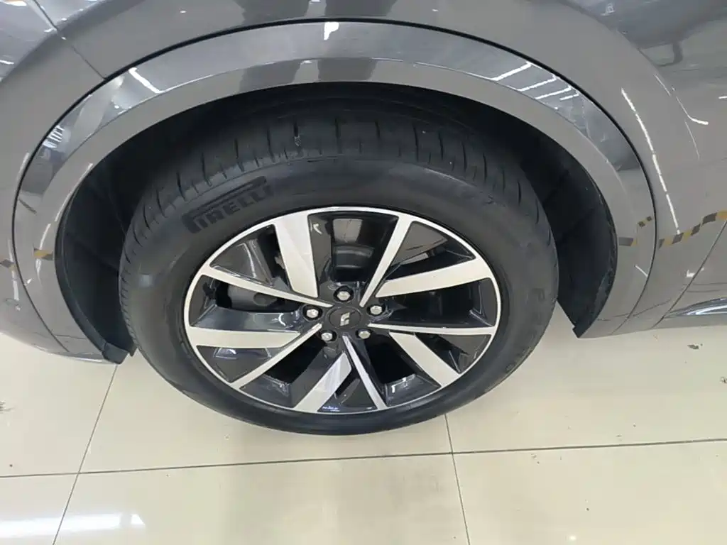 Li Auto Li L8 — миниатюра 23
