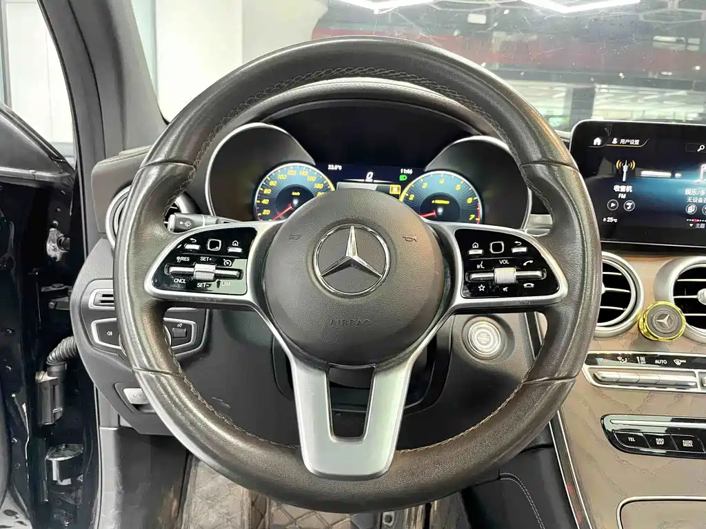 Mercedes-Benz GLC — миниатюра 18