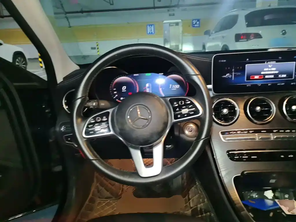 Mercedes-Benz C-Class — миниатюра 6