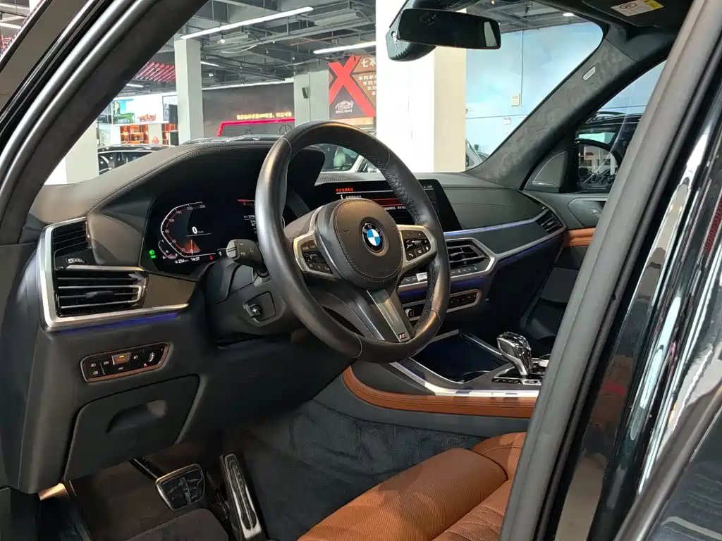 BMW X7 — миниатюра 15