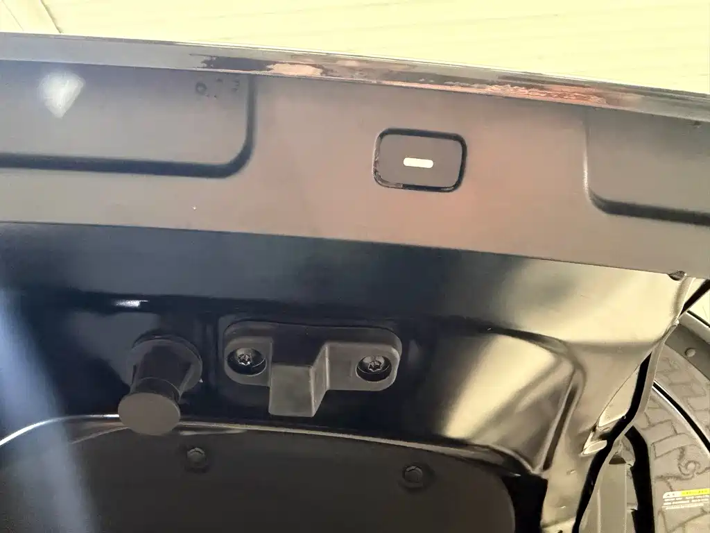 Leapmotor Leapmotor D19 — миниатюра 15