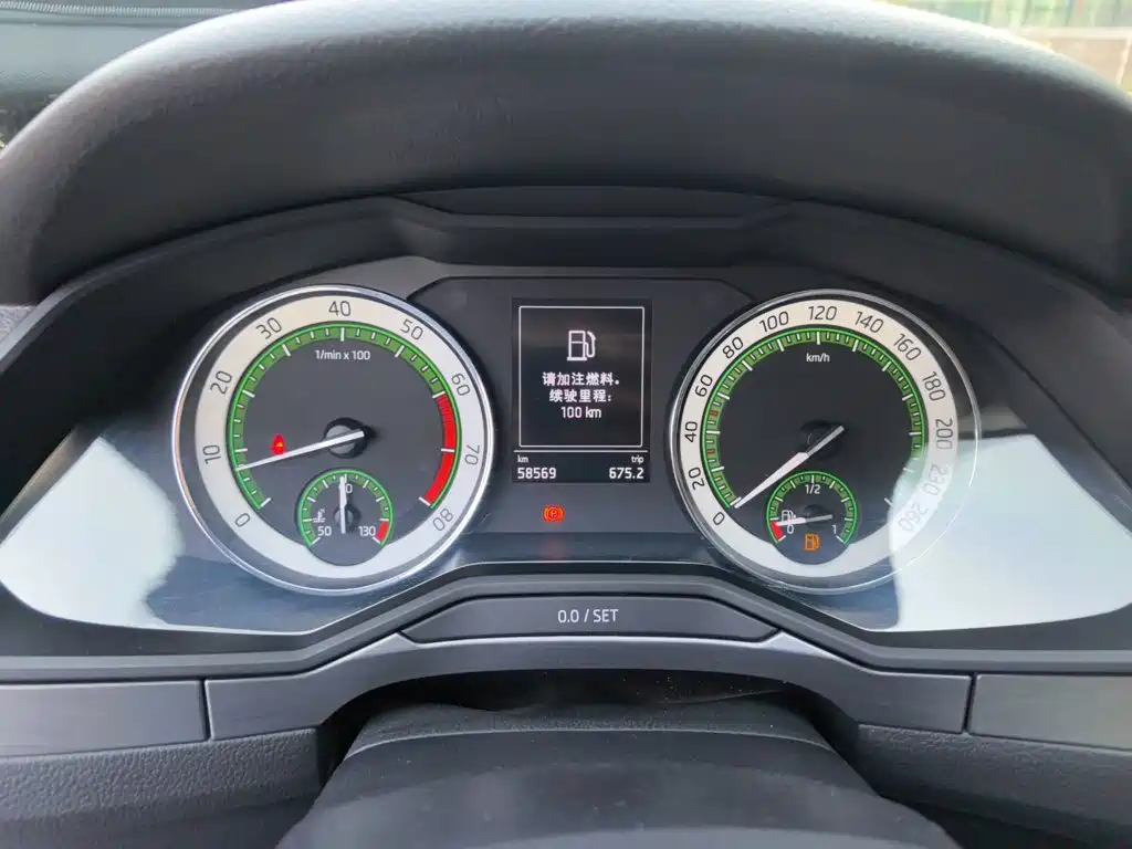 Skoda Superb — миниатюра 7